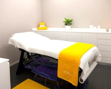 Massagem de Pedras Quentes | LiveWell Massagem de Pedras Quentes | LiveWell
