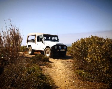 Passeio 4x4 em Jipe por Sintra! 4 Horas à Descoberta do Património Mundial!