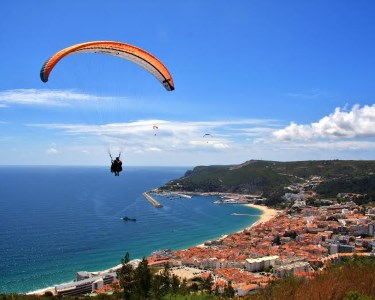 Baptismo de Voo em Parapente | 1 Pessoa - 30min | Espiral Baptismo de Voo em Parapente | 1 Pessoa - 30min | Espiral