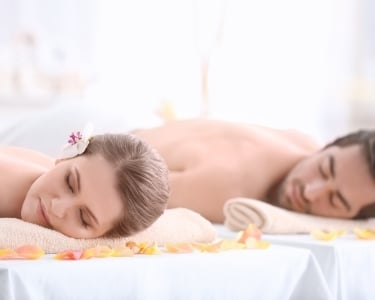 Massagem de Relaxamento & Mini Facial a 2 | A Minha Essência Massagem de Relaxamento & Mini Facial a 2 | A Minha Essência