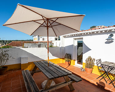 Constância Guest House | Estadia de 1 Noite Constância Guest House | Estadia de 1 Noite