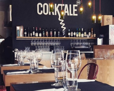 Corktale Wine Bar | Petiscos e Copo de Vinho Corktale Wine Bar | Petiscos e Copo de Vinho
