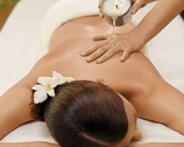 Massagem Velas a 2 | Essência do Oriente Massagem Velas a 2 | Essência do Oriente
