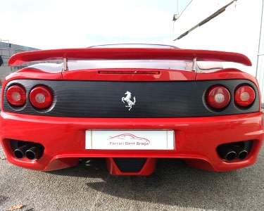 Condução de Ferrari na Via Rápida de Braga Condução de Ferrari na Via Rápida de Braga