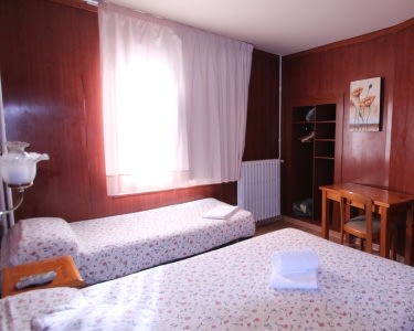 Hostal Porta de Núria | Estadia de 1 Noite Hostal Porta de Núria | Estadia de 1 Noite