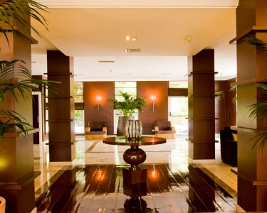 Hotel Amazónia Jamor | Estadia de 1 Noite Romântica com Jantar Hotel Amazónia Jamor | Estadia de 1 Noite Romântica com Jantar