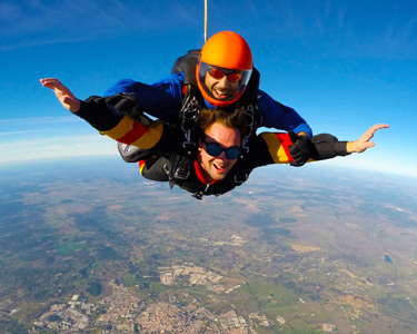 Skydive em Évora a 3000m de Altitude | Dê Aventura à sua Vida!