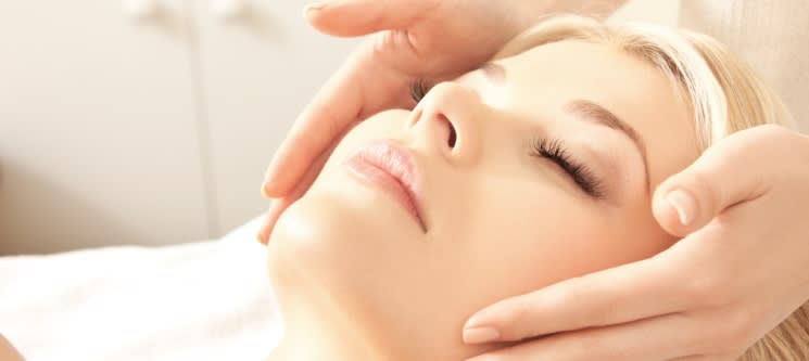 Rosto Perfeito! Limpeza e Esfoliação, Radiofrequência ou Microdermoabrasão | Gaia