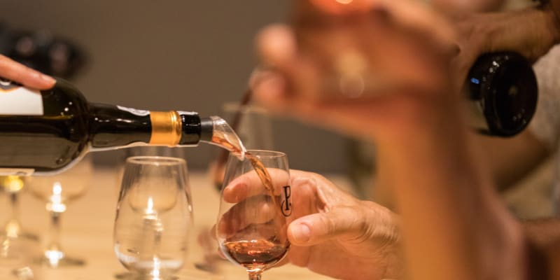 Visita Guiada + Prova de Vinhos do Porto & Região do Douro | 1 ou 2 Pessoas | Poças Junior - Vila Nova de Gaia