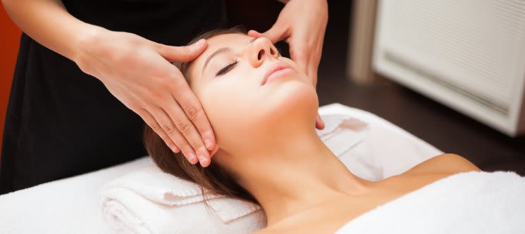 Adeus Rugas com Plástica Biofotónica + Lifting Facial | 2 Sessões | Porto