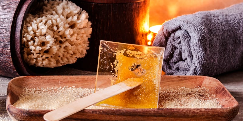 Esfoliação Corpo e Rosto com Mel e Açúcar | Cantinho da Dermo Esfoliação Corpo e Rosto com Mel e Açúcar | Cantinho da Dermo