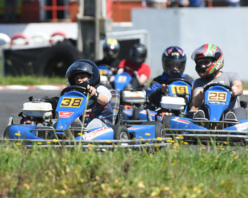 Karting 200 cc ou 270 cc no Kartódromo do Oeste - 15 ou 30 Min