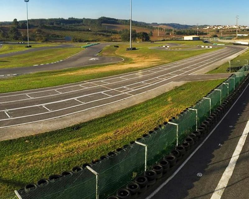 Karting 200 cc ou 270 cc no Kartódromo do Oeste - 15 ou 30 Min