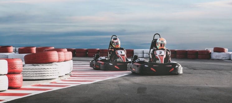 Condução Indoor e Outdoor no Kartódromo do Montijo