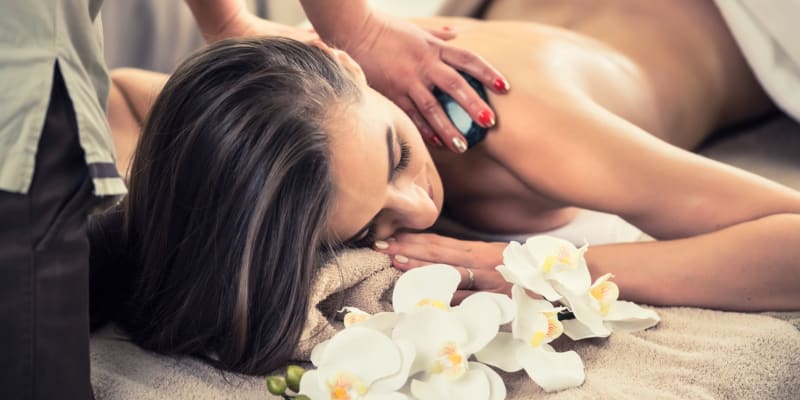 Welcome Ritual & Massagem à Escolha - 50 Minutos | 1 ou 2 Pessoas | Sintra