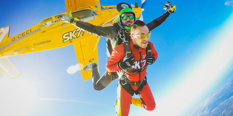 Salto de Paraquedas | Skydive no Algarve a 3000m | Emoção Junto ao Mar!