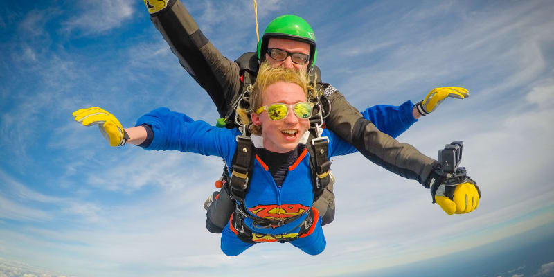 Salto de Paraquedas | Skydive no Algarve a 3000m | Emoção Junto ao Mar!