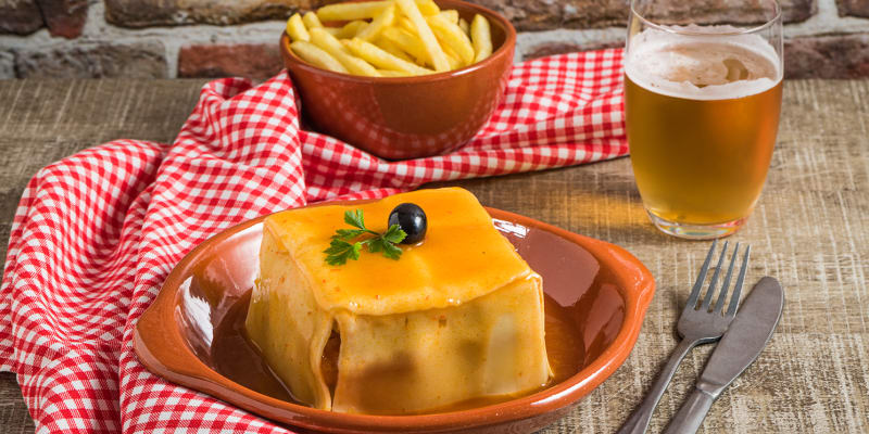 Deliciosas Francesinhas XXL para Dois | Flor do Paraíso - Penafiel