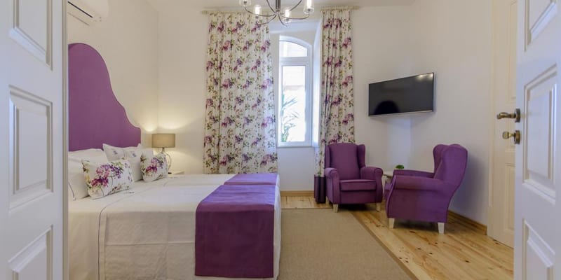 Villa Rio Guest House Suites - Algarve | Estadia de Romance com Opção Jantar