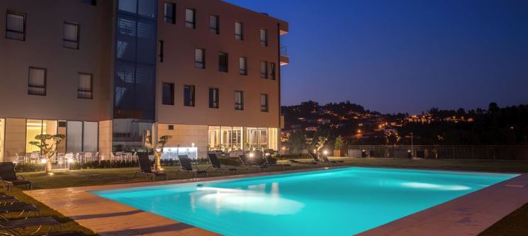 Celorico Palace Hotel & SPA 4* - Braga | Noites c/ Opção de Jantar, Meia-pensão ou Massagem Celorico Palace Hotel & SPA 4* - Braga | Noites c/ Opção de Jantar, Meia-pensão ou Massagem