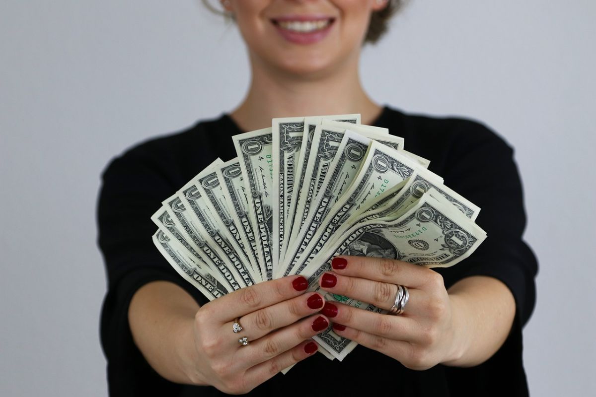 7 RAISONS DE CHANGER DE BANQUE (OU PAS).