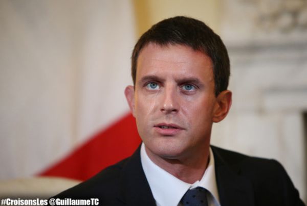 Valls ou Macron : mais qui est le plus à droite ?  