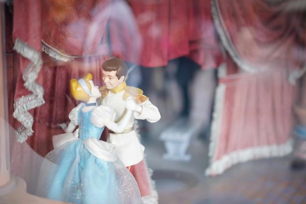 7 contes de notre ENFANCE à réécrire d’urgence