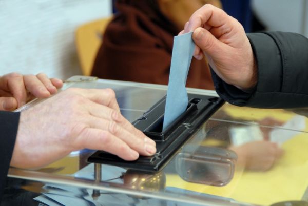 7 chiffres pour COMPRENDRE la situation POLITIQUE à l’horizon 2026