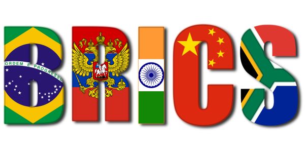 7 décisions POLITIQUES majeures prises en 2025 qui impactent 2026