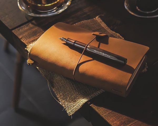 Journaling, pourquoi le journal intime fait son grand retour (et comment s'y mettre) ?
