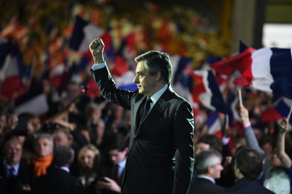 7 conséquences imprévisibles après la victoire de Benoît Hamon à la primaire de la gauche