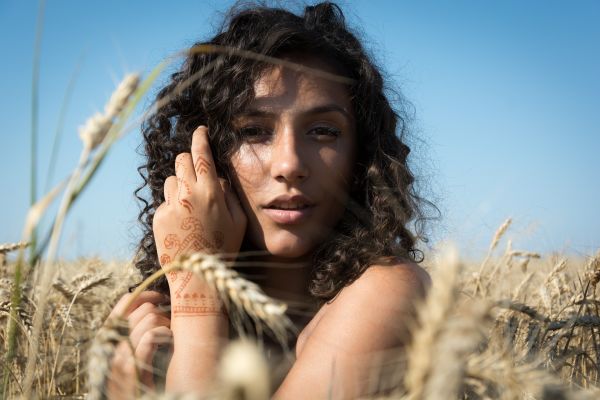 7 teintures capillaires NATURELLES pour éviter le CANCER !