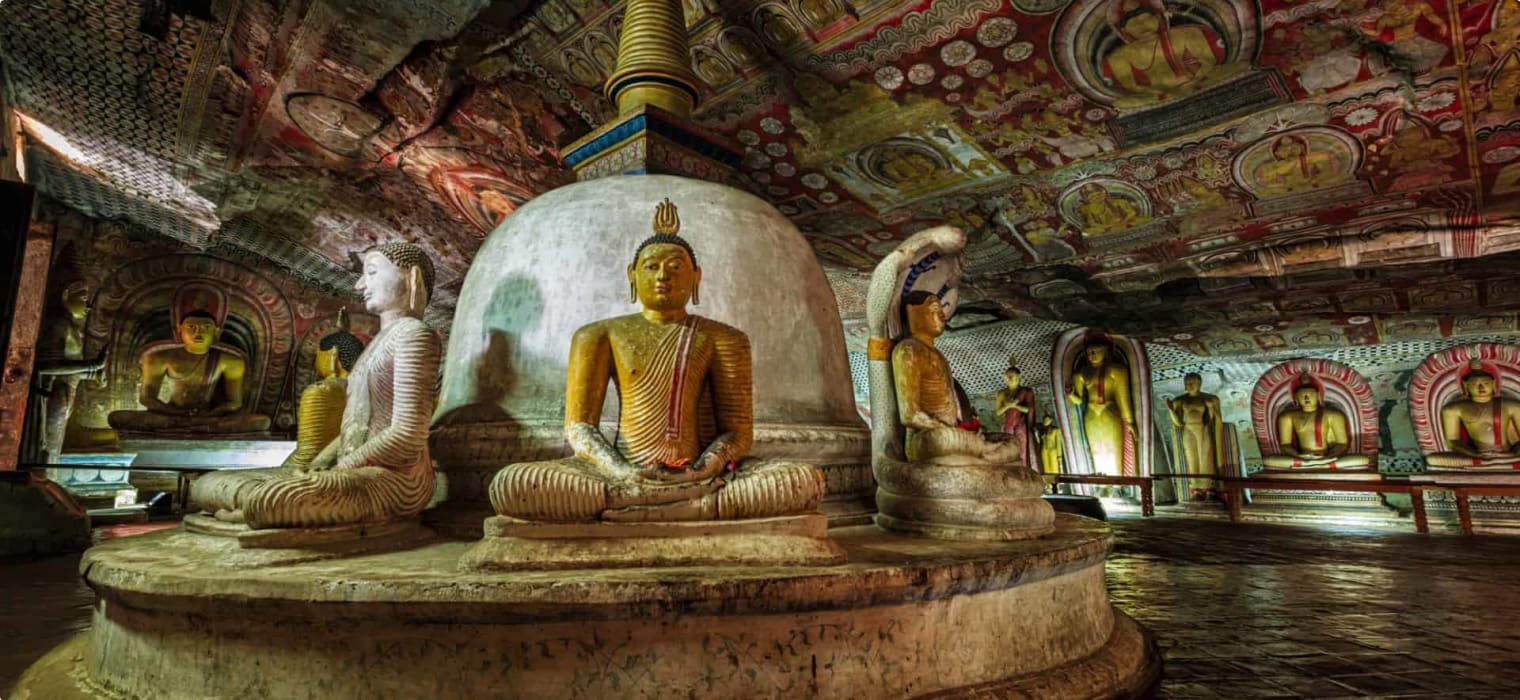 Dambulla cave temple - Buddha statues, Sri Lanka