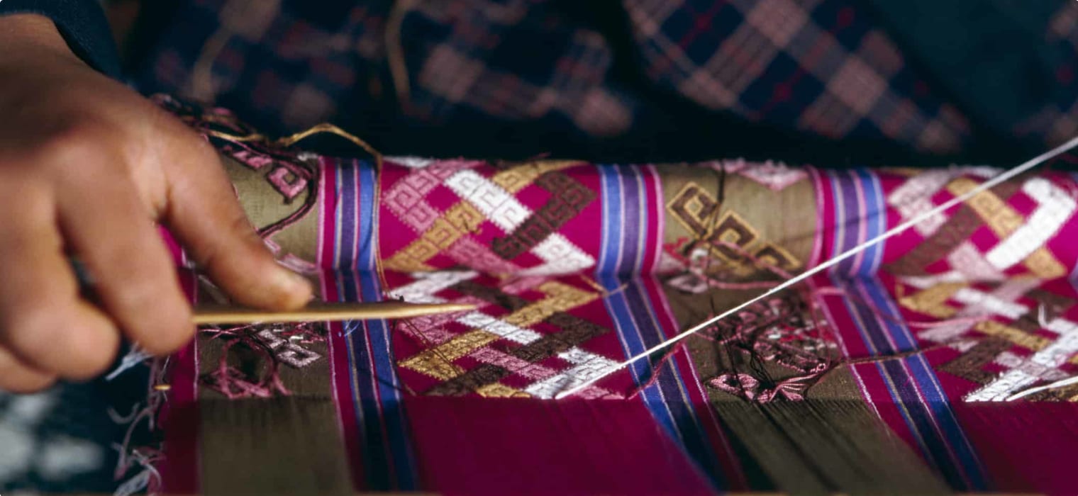 Traditional weaving, Khalling weaving center.