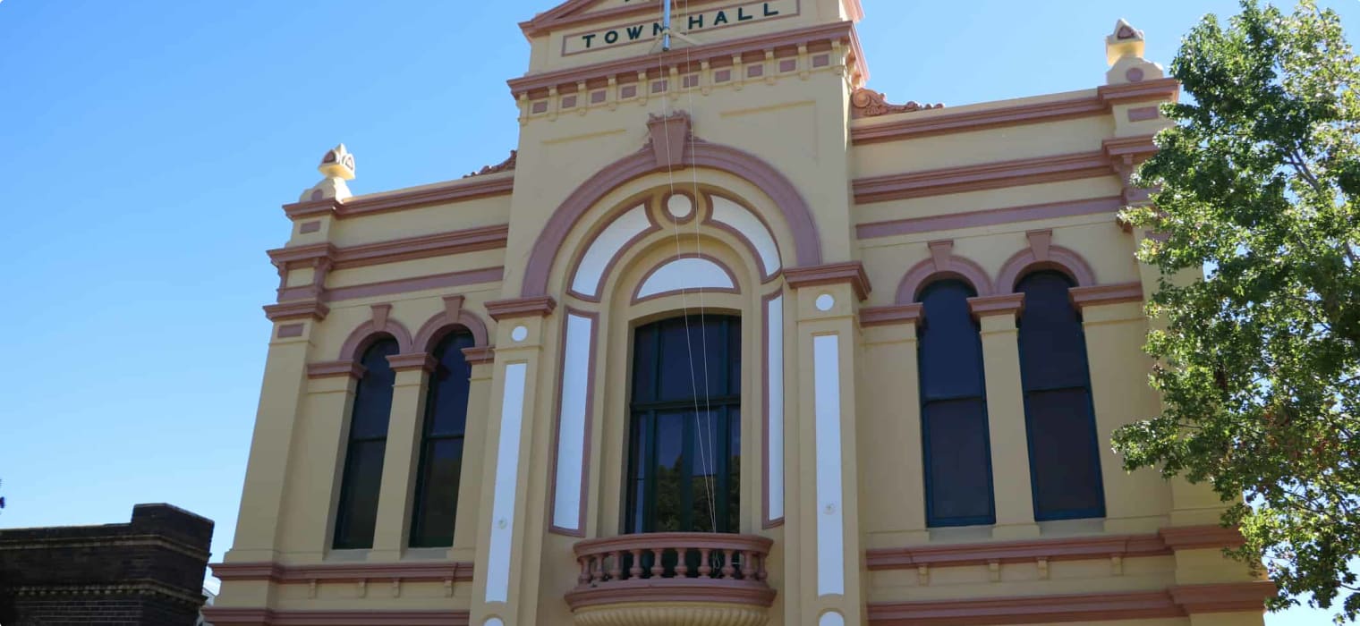 Armidale town hall building