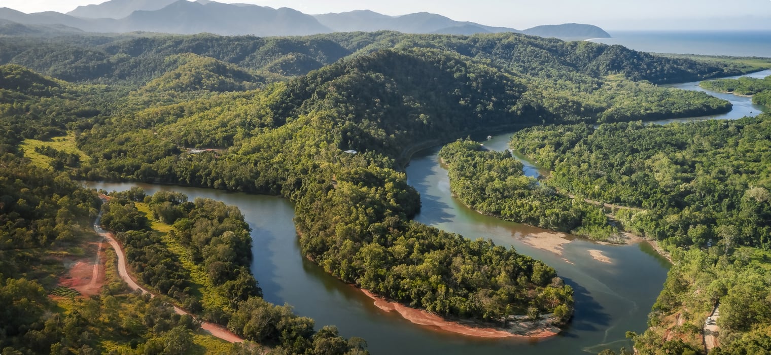 Exploring the Hawkesbury-Nepean River small group tour