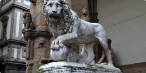 Tour of Italy, Renaissance Sculpture Medici Lion by Vacca in Florence