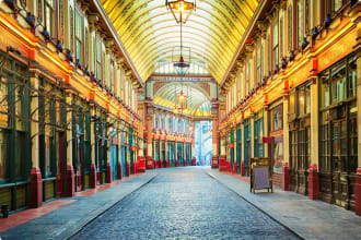 Queen Victoria's Great Britain, Leadenhall arcade