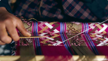 Traditional weaving, Khalling weaving center.