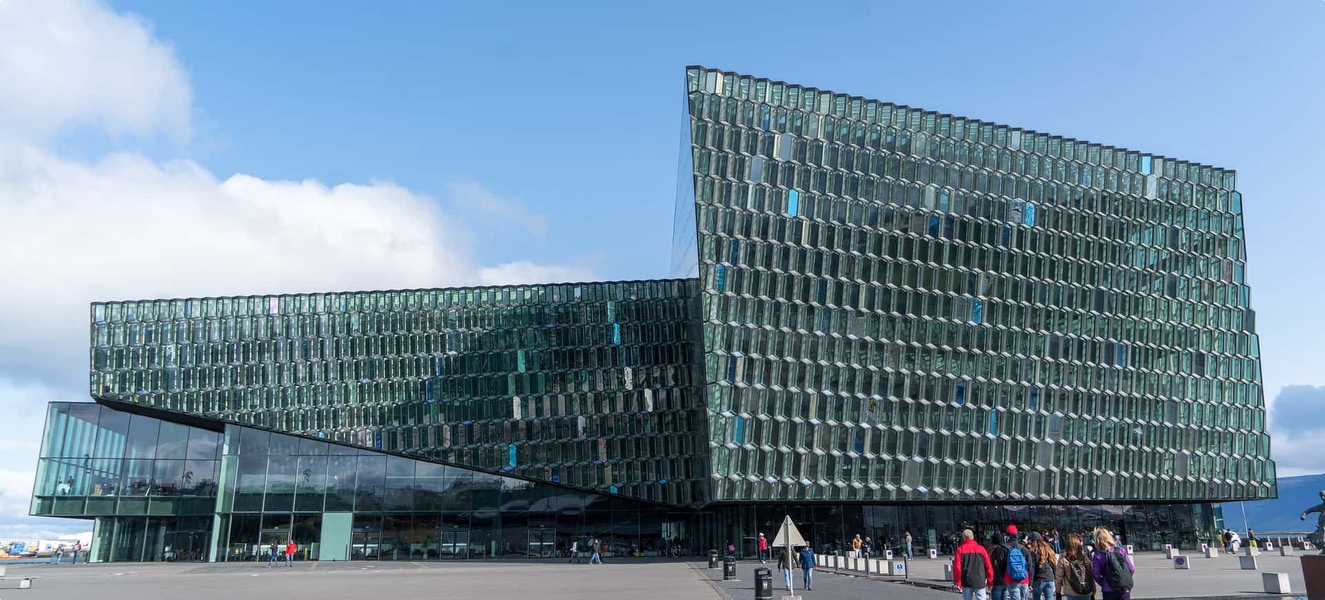 Harpa Concert Hall in Reykjavik Iceland harpa-4497360_1920