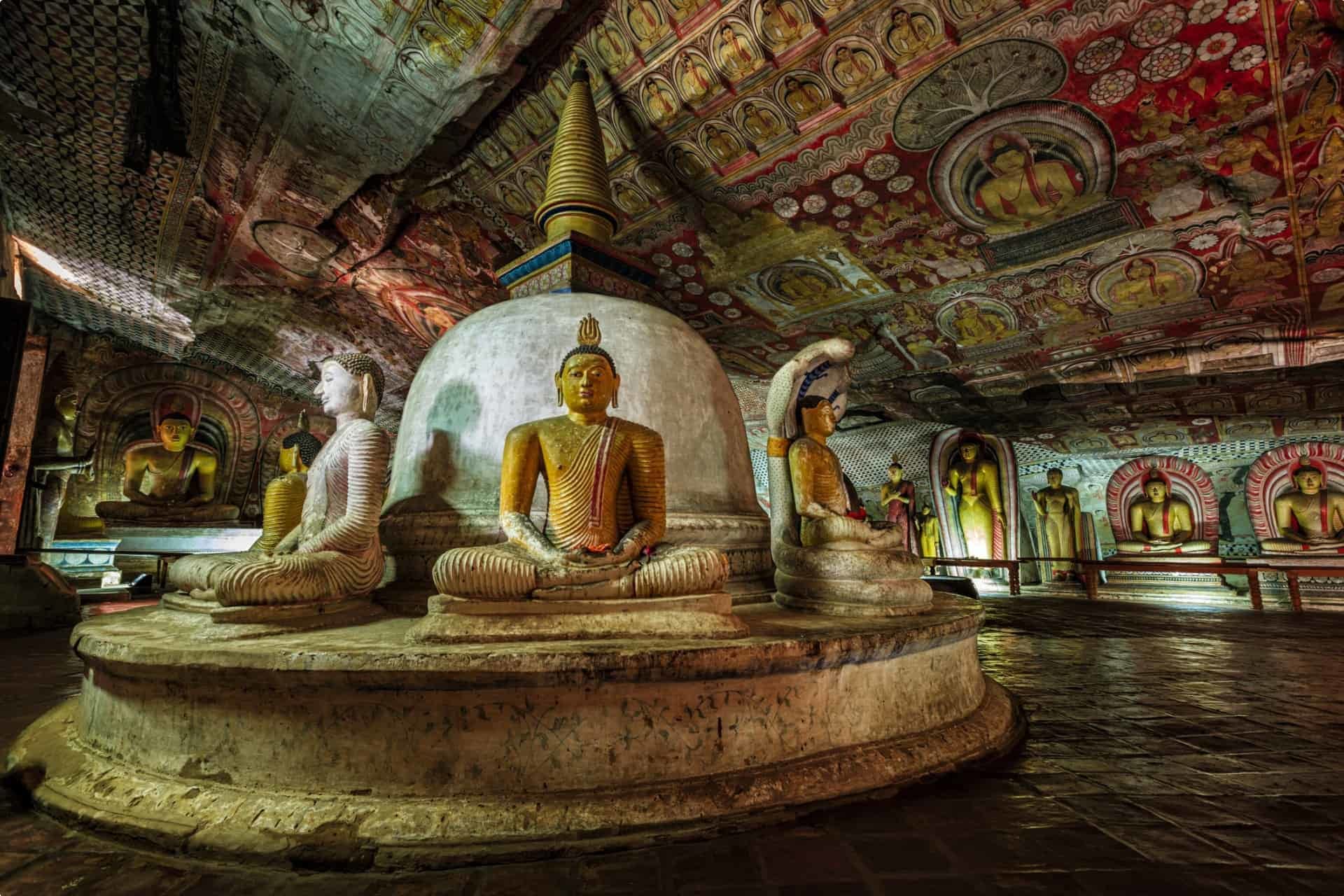 Dambulla cave temple - Buddha statues, Sri Lanka