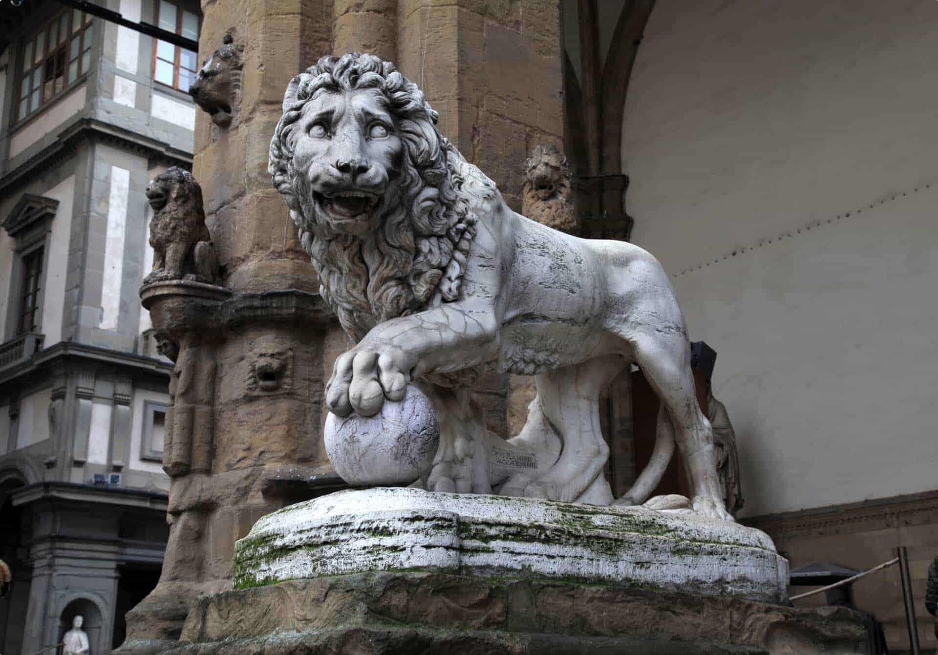 Tour of Italy, Renaissance Sculpture Medici Lion by Vacca in Florence