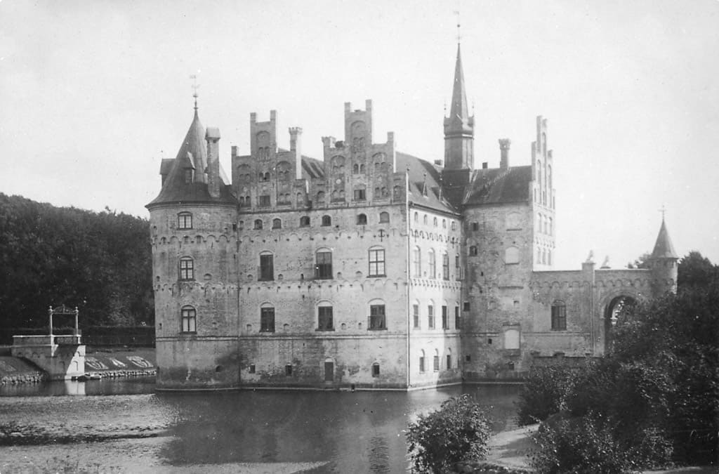 A photo of Egeskov Castle by the Swedish architect Helgo Zettervall who restored the castle in the 1880s.