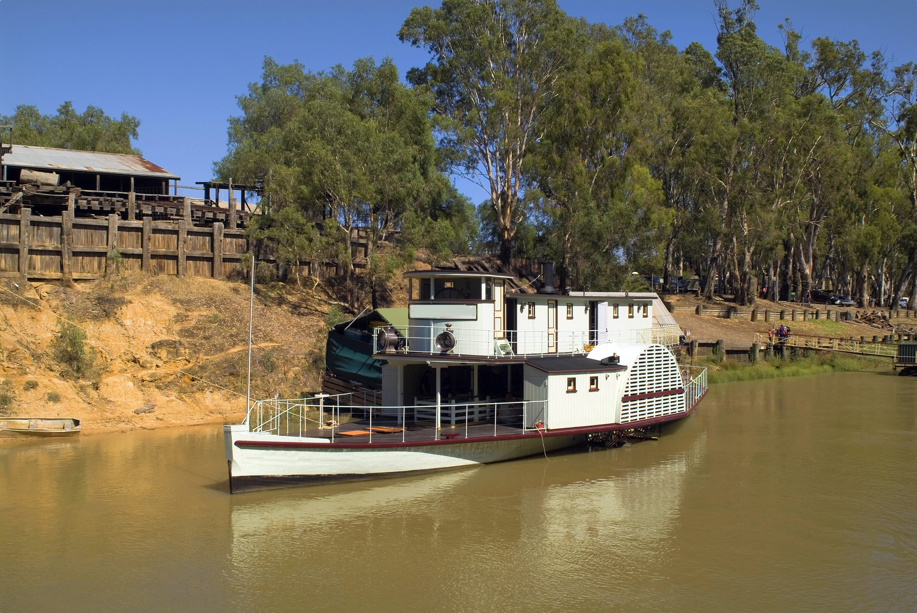 Echuca paddle-steamer