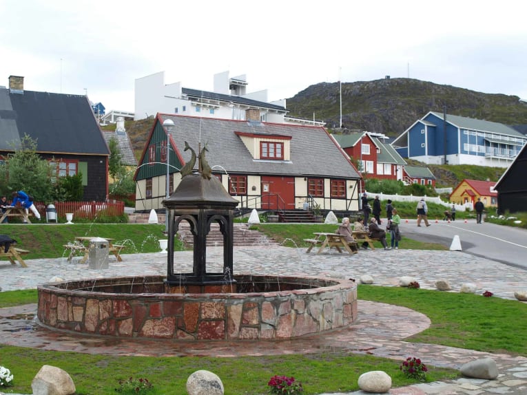 Qaqortoq_fountain