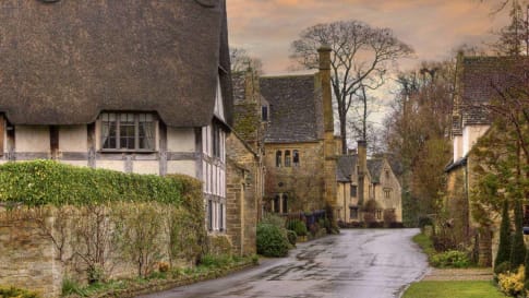 England’s villages small group history tours for mature travellers