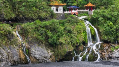 Taiwan - Changchun temple and waterfall at Taroko National Park