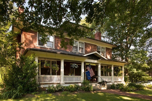 A Wine Lover’s Guide to Asheville, The Asheville Bed &amp; Breakfast Association