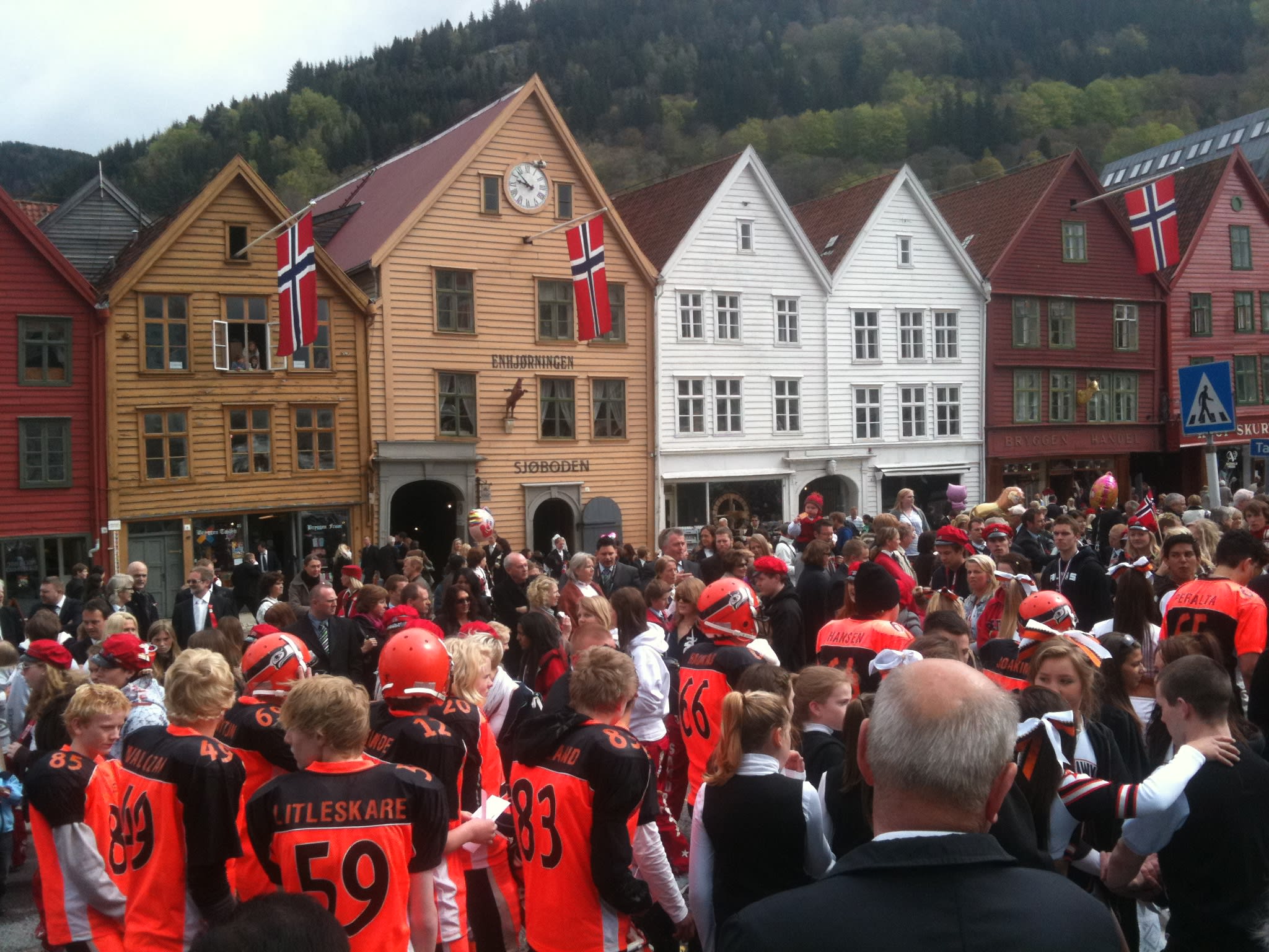 Celebrating May 16th and 17th|16. og 17. mai-feiring