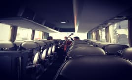 A bus with live music|En buss med live musikk Jazz-bus